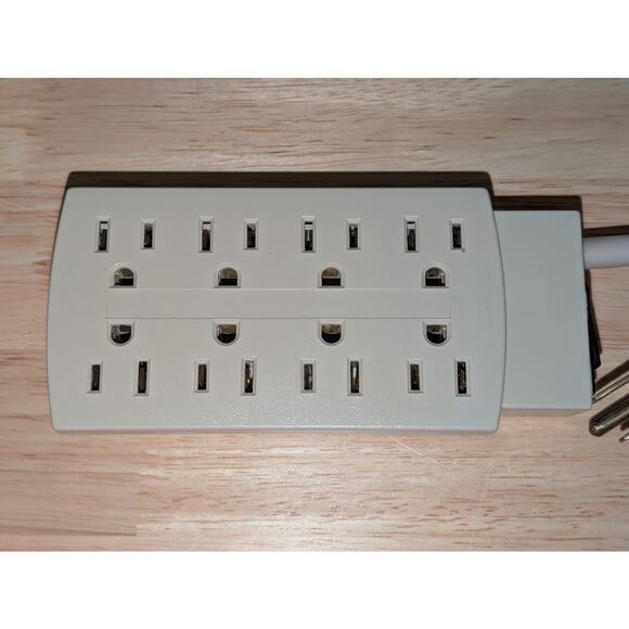 III WOODS 15A Power Strip Surge Protector w/ 8 Outlets & 2 FT Cord Beige #6675 - Picture 2 of 4